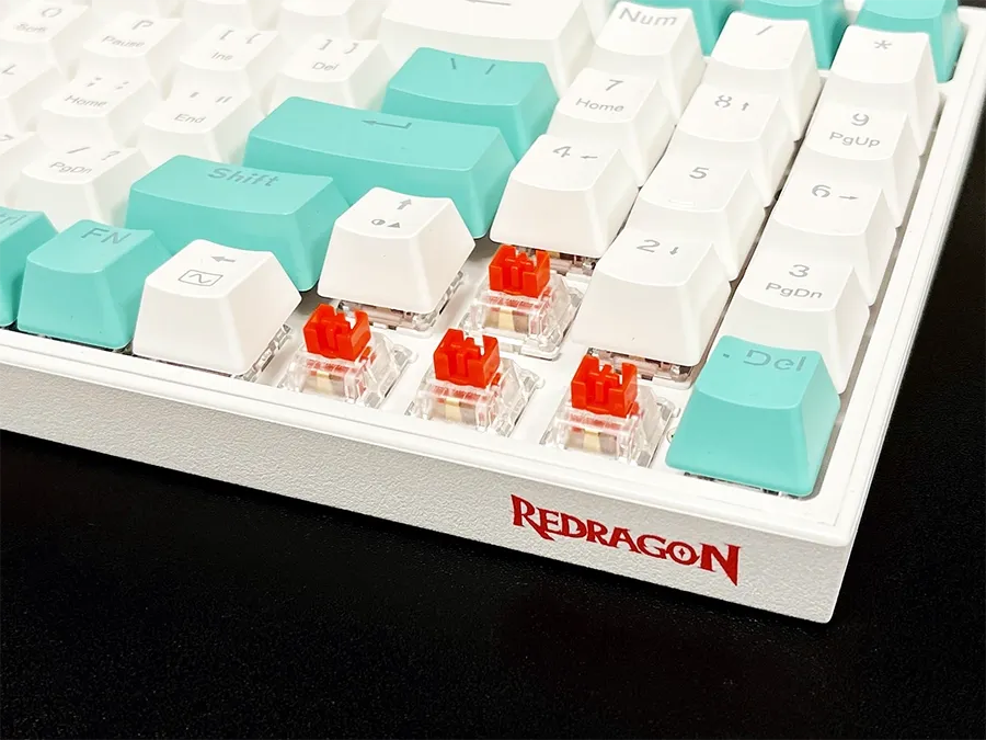 Mały ale wariat – REDRAGON VEIGAR K643GWC Pro RGB