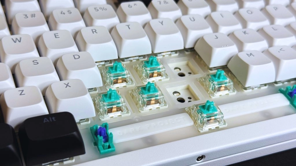 00a003f5 0bed 4520 a607 48515d59d