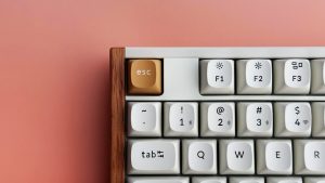 Keychron K10 HE Special Edition White – pełnowymiarowa magnetyczna klawiatura premium