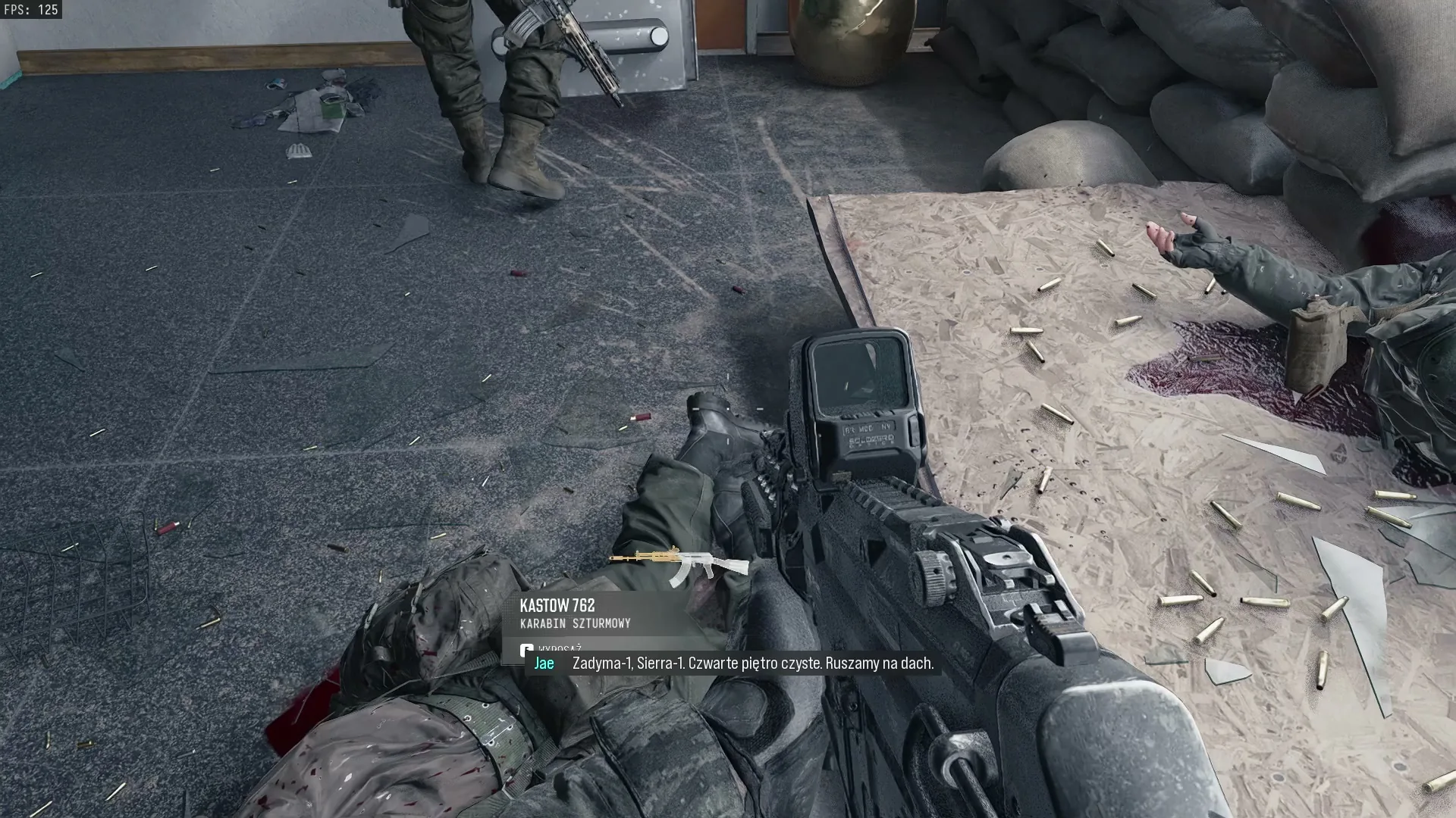 Karabin Kastow 762 przy ciele wroga w restauracji Han-go, misja Kontratak w Modern Warfare 4