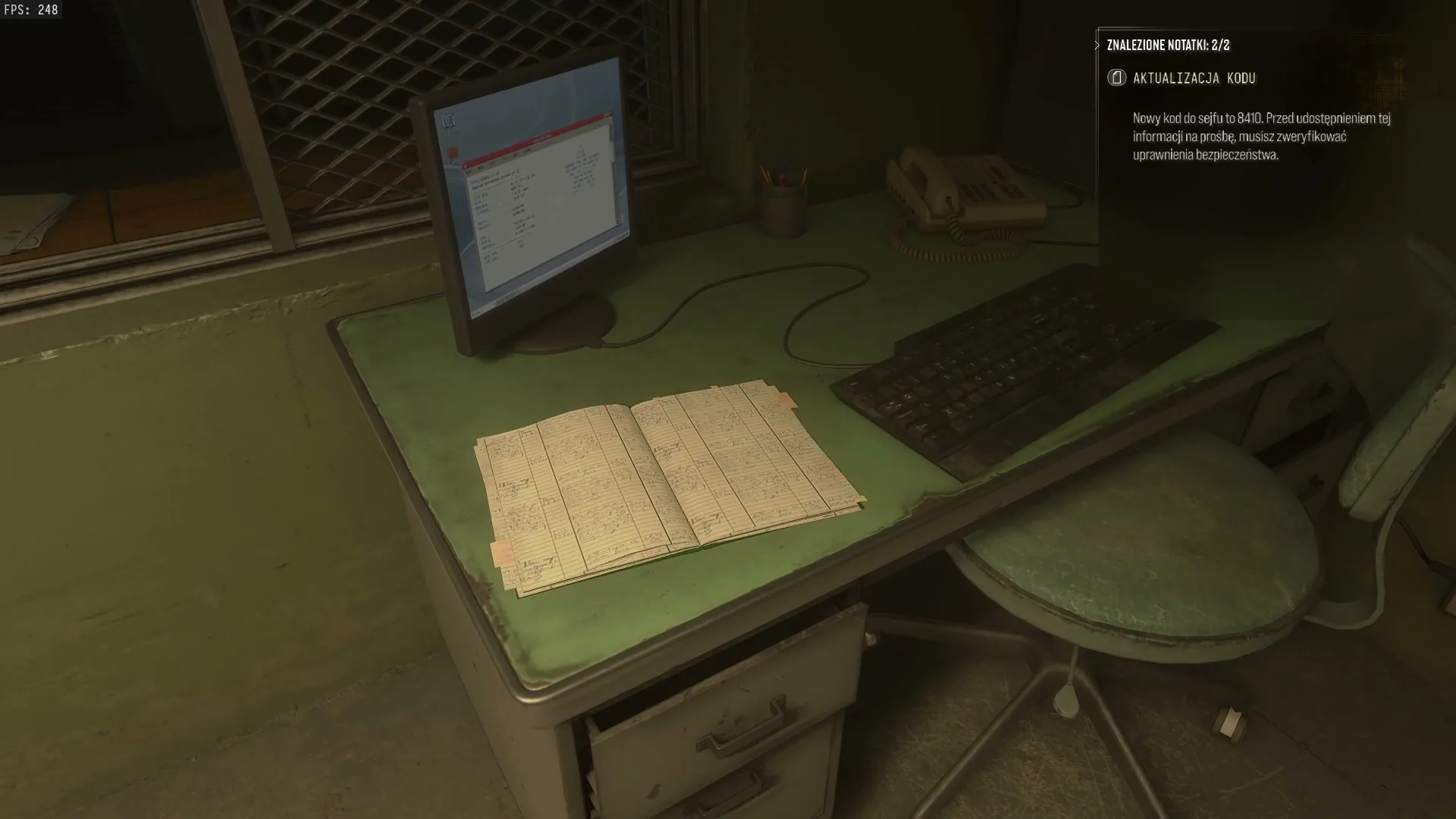 Notatka Aktualizacja kodu z kodem do sejfu 8410 na biurku w biurze ochrony, misja Ucieczka w Modern Warfare 4