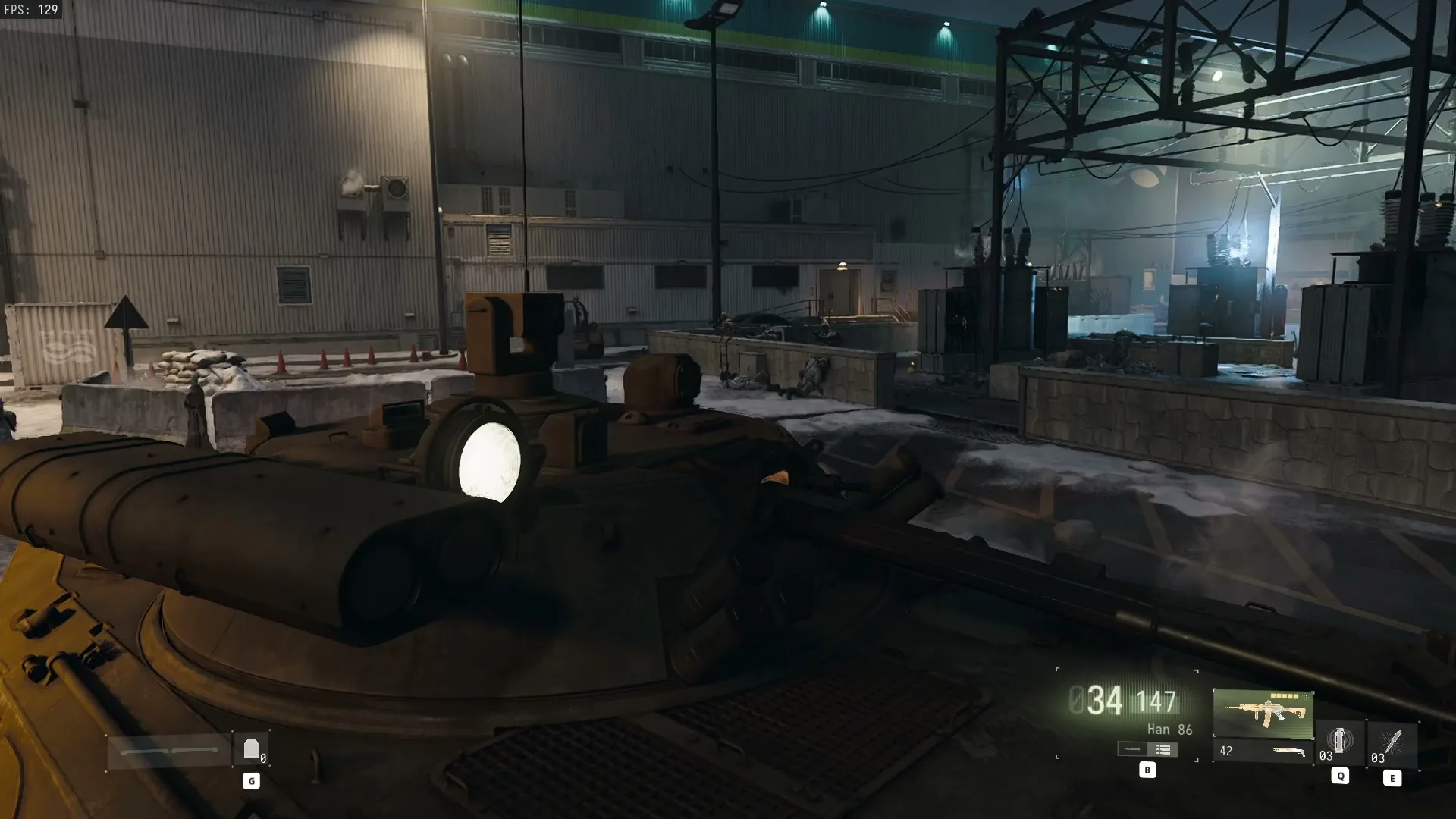 Park na wrogim BWP na dziedzińcu elektrowni atomowej w misji W okopach w Modern Warfare 4